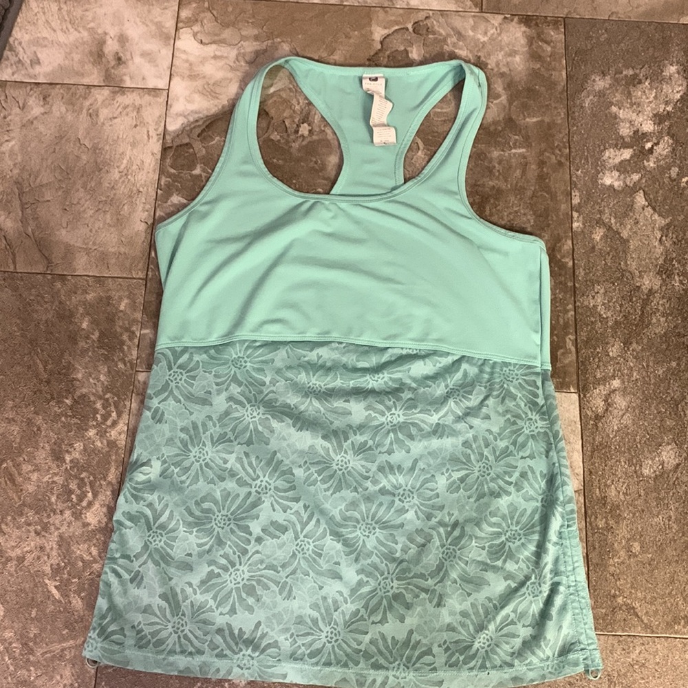 Green lace Fabletics tank top